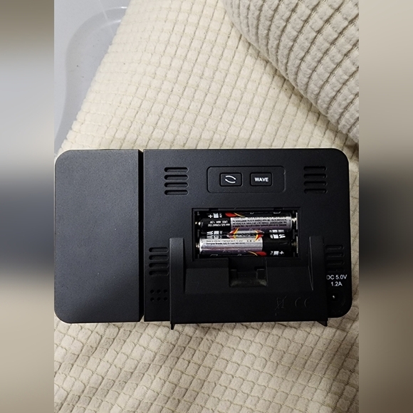 SMARTRO Digital Projection Alarm Clock - Picture 11 of 16